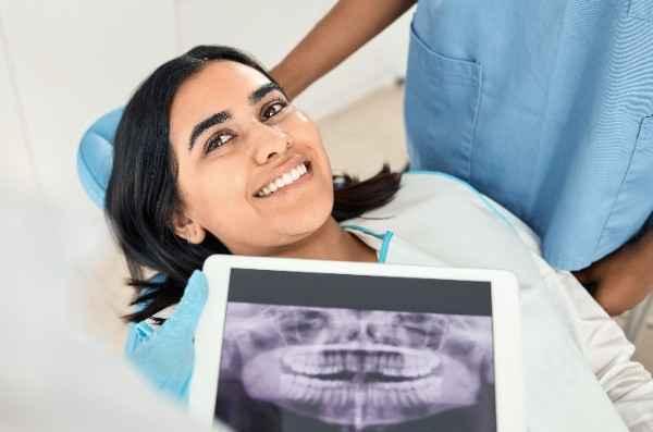 emergency dentist in Rugby