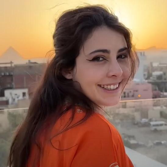 Arianaa Glare